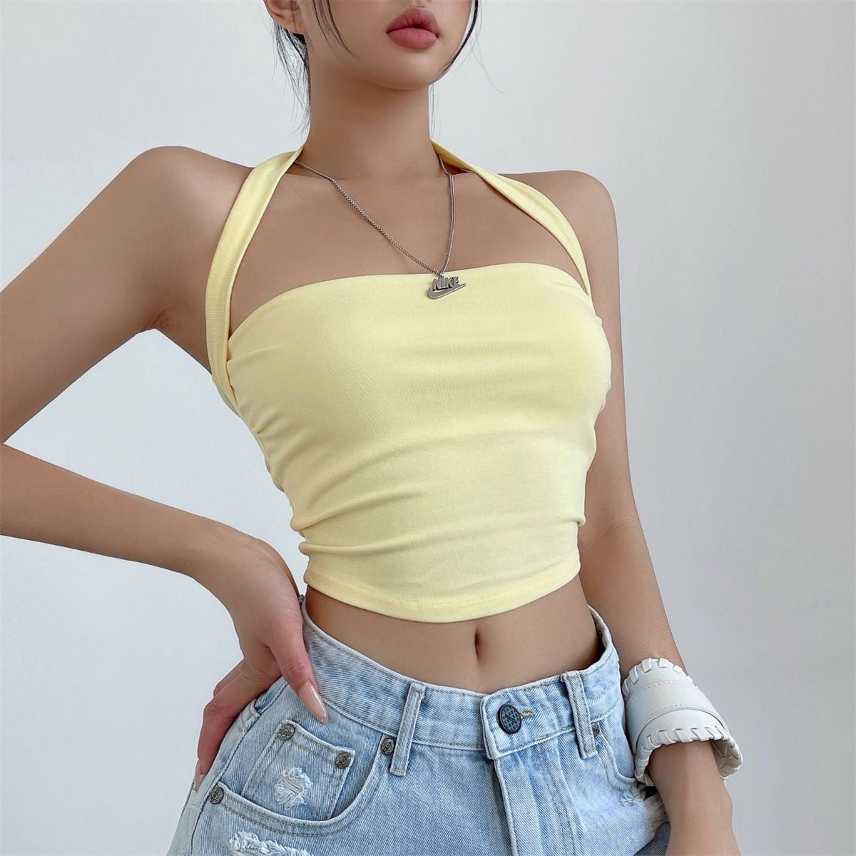 "LIVRAHOME American Vintage Dopamine Sexy Halter Neck Crop Top – Slim Fit, Midriff-Baring, Trendy Tank for Hot Girls"