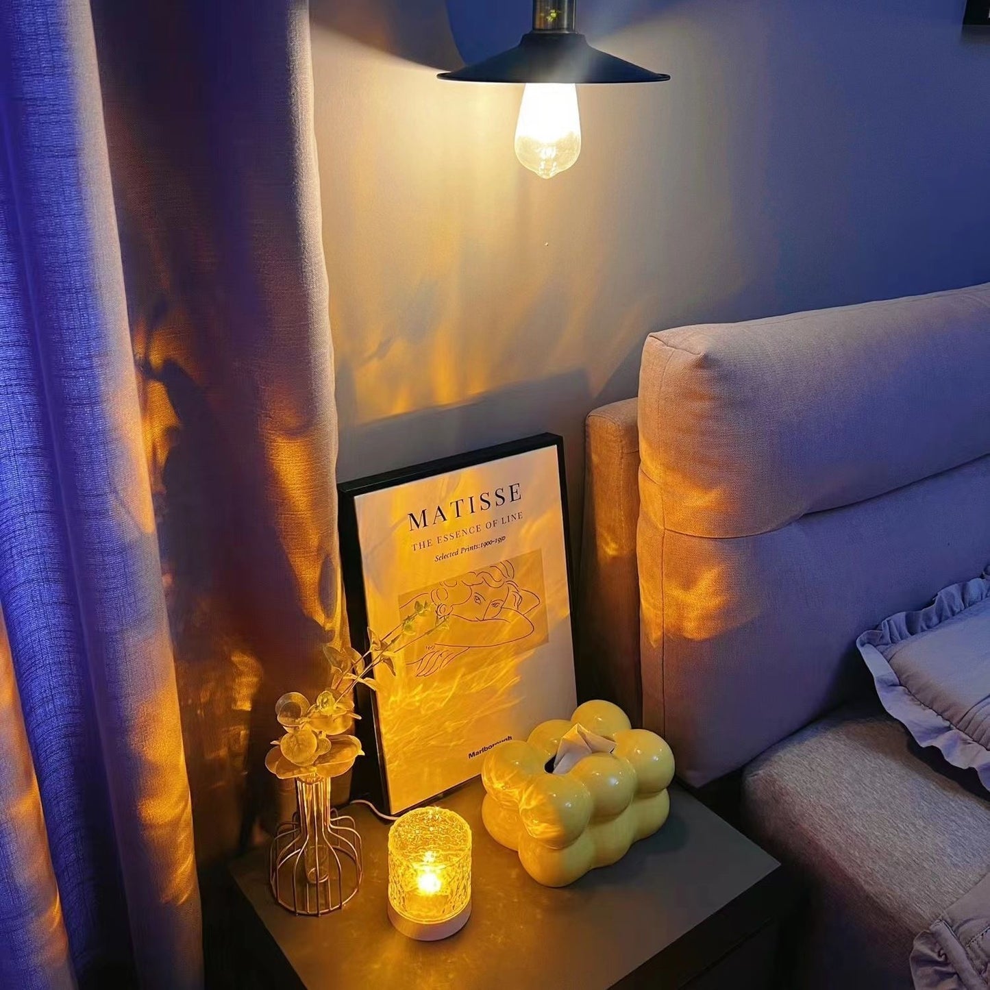 Trending INS High-Design Rotating Water Ripple Night Light, Romantic Bedside Lamp for Bedroom Sleep