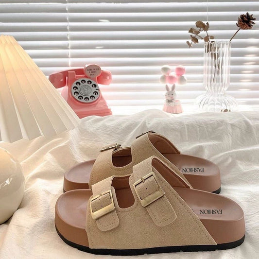 Female slippers (women)