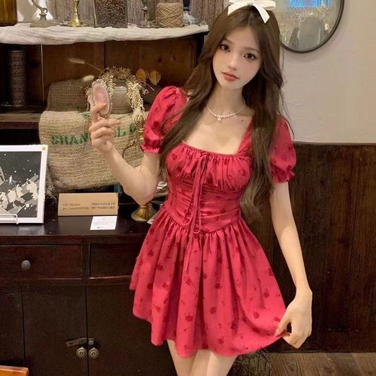 French Style Raspberry Jam Short Skirt – Summer New Floral Mini Dress with Waist-Cinching, Slimming Effect and Puff Sleeves