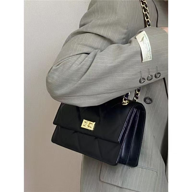 Quilted Chain Shoulder Bag for Women – 2025 New Korean Style Small Square Crossbody