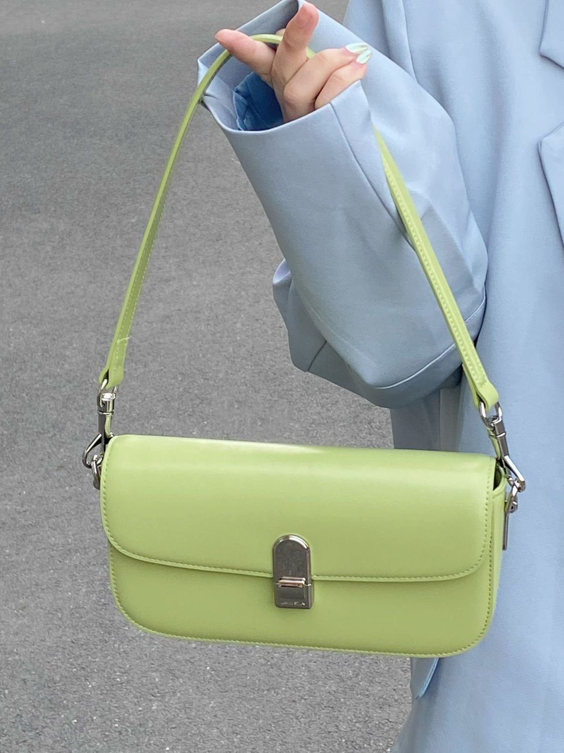 2025 Spring/Summer Trendy Women’s Bag – Stylish Luxury Small Square Chain Crossbody