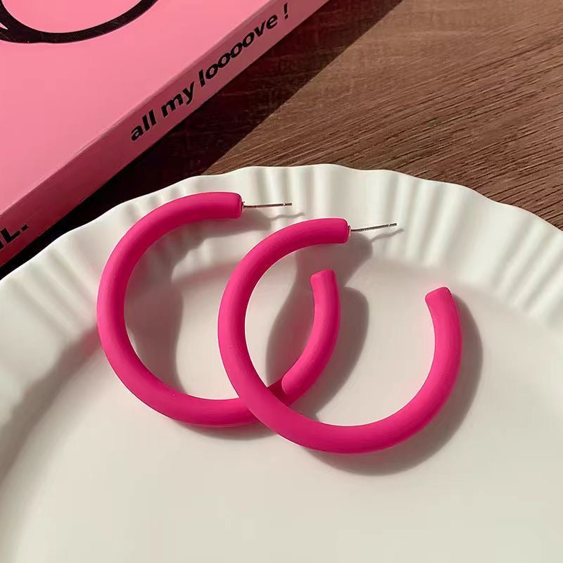 Rose Pink 3D Heart-Shaped Statement Earrings – Sweet and Bold, Slimming, Barbie-Inspired Design