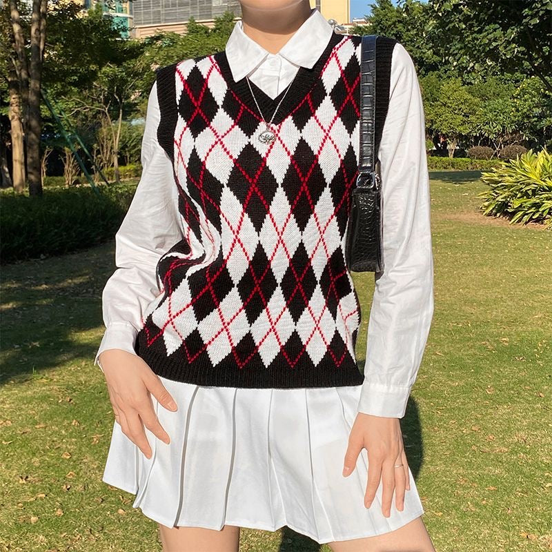 IAMSURE Preppy Color-Block Argyle Knit Sweater Vest for Women, V-Neck, Loose-Fit, Slimming, Layered Lazy Top