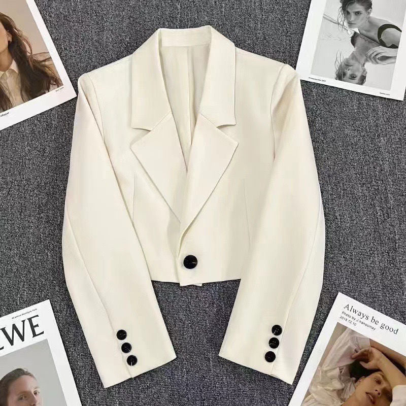 New Short Blazer for Women – Stylish, Slimming Fit Jacket for Petite Figures, Perfect for Spring & Autumn